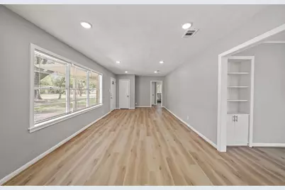 721 20th Avenue N, Texas City, TX 77590 - Photo 12