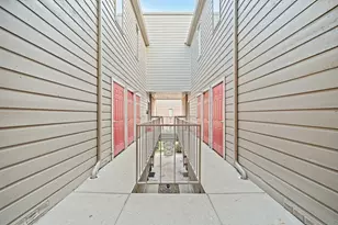 2023 Gentryside Dr, Houston, TX 77077 - Photo 8