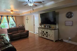 507 S Temple Dr, Diboll, TX 75941 - Photo 4