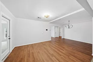 2919 Cochran St, Houston, TX 77009 - Photo 6