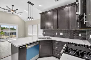 3434 Sunbeam St, Houston, TX 77051 - Photo 10