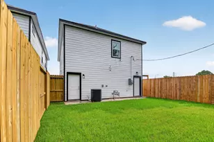 3434 Sunbeam St, Houston, TX 77051 - Photo 30