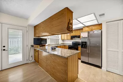 10831 Sandpiper Drive #188, Houston, TX 77096 - Photo 8