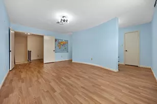 10831 Sandpiper Dr, Houston, TX 77096 - Photo 14