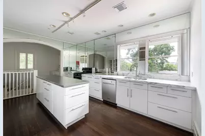 3416 Audubon Place, Houston, TX 77006 - Photo 8