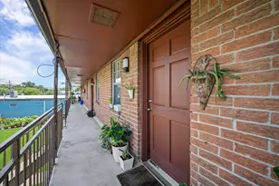 1306 3rd St, Galena Park, TX 77547 - Photo 4