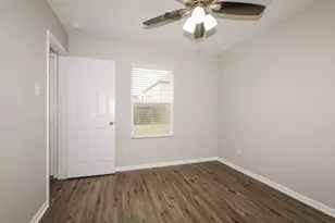 9943 Chimney Swift Ln, Conroe, TX 77385 - Photo 12