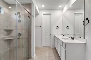 527 Chestnut Reef Ct, Conroe, TX 77304 - Photo 24