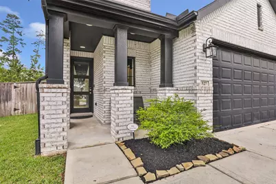 527 Chestnut Reef Court, Conroe, TX 77304 - Photo 4