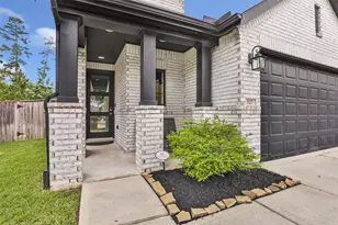 527 Chestnut Reef Ct, Conroe, TX 77304 - Photo 4