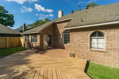 1110 Mabry Mill Road, Houston, TX 77062 - Photo 22