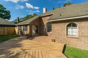 1110 Mabry Mill Rd, Houston, TX 77062 - Photo 22