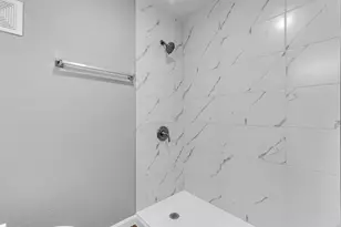 1840 Richmond Ave, Houston, TX 77098 - Photo 14