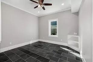 2401 Market St, Galveston, TX 77550 - Photo 16