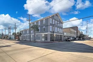 2401 Market St, Galveston, TX 77550 - Photo 2