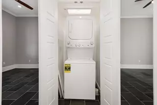 2401 Market St, Galveston, TX 77550 - Photo 20