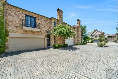 1605 Nantucket Drive #B, Houston, TX 77057 - Photo 2