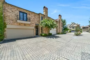 1605 Nantucket Dr, Houston, TX 77057 - Photo 2