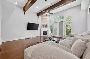 1821 W 24th St, Houston, TX 77008 - Photo 12