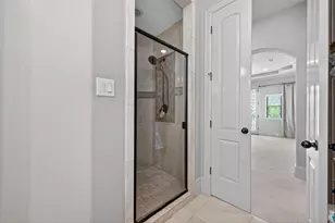 1821 W 24th St, Houston, TX 77008 - Photo 32