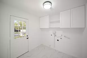 5943 Greenmont Dr, Houston, TX 77092 - Photo 20