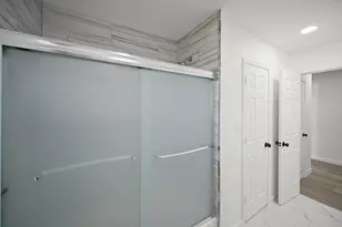 5943 Greenmont Dr, Houston, TX 77092 - Photo 26