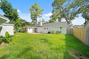 5943 Greenmont Dr, Houston, TX 77092 - Photo 32