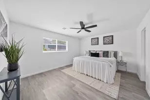 5943 Greenmont Dr, Houston, TX 77092 - Photo 16