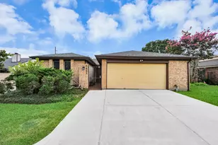 3935 Heathersage Dr, Houston, TX 77084 - Photo 2
