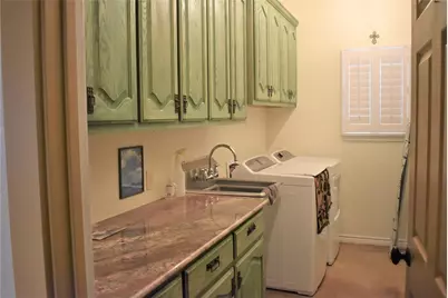 412 Pecan Street, Sweeny, TX 77480 - Photo 12