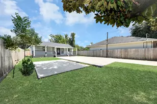 321 Reid St, Houston, TX 77022 - Photo 6