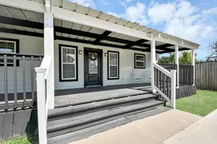 321 Reid St, Houston, TX 77022 - Photo 1
