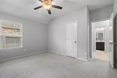 636 Maple Point Drive E, Conroe, TX 77301 - Photo 16