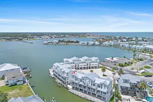 38 Mazatlan Dr, Rockport, TX 78382 - Photo 4