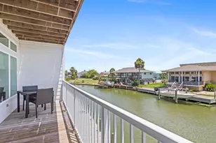 38 Mazatlan Dr, Rockport, TX 78382 - Photo 16