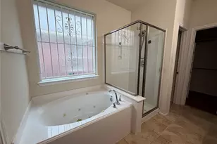 6826 Pheasant Oak Dr, Houston, TX 77083 - Photo 10