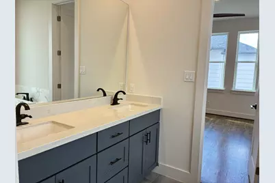 1535 W 24th Street #B, Houston, TX 77008 - Photo 26