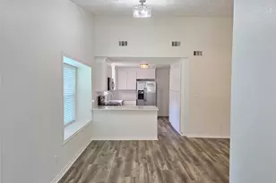 10615 Heatherford Dr, Houston, TX 77041 - Photo 12