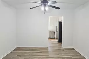 10615 Heatherford Dr, Houston, TX 77041 - Photo 4