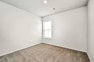 7915 Meadow Cranesbill Ln, Houston, TX 77016 - Photo 16