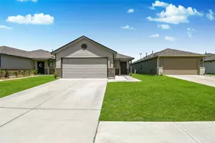 7915 Meadow Cranesbill Ln, Houston, TX 77016 - Photo 2