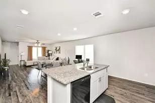 7915 Meadow Cranesbill Ln, Houston, TX 77016 - Photo 6