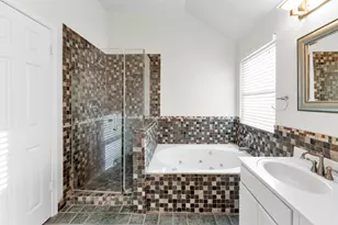 18 Dover Dr, Conroe, TX 77304 - Photo 30