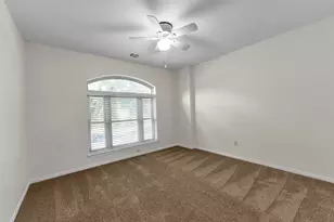 18 Dover Dr, Conroe, TX 77304 - Photo 36