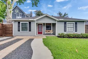 907 Aurora St, Houston, TX 77009 - Photo 1