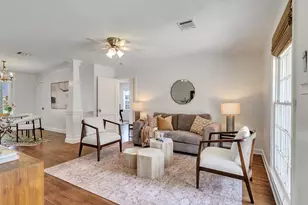 907 Aurora St, Houston, TX 77009 - Photo 2