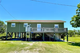 1228 Bahama Ln, Port Bolivar, TX 77650 - Photo 2