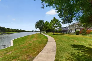 8423 Chicory Dr, Baytown, TX 77521 - Photo 32