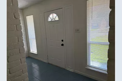 12718 Hunting Brook Drive, Houston, TX 77099 - Photo 8