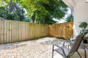 5830 Doolittle Blvd, Houston, TX 77033 - Photo 18